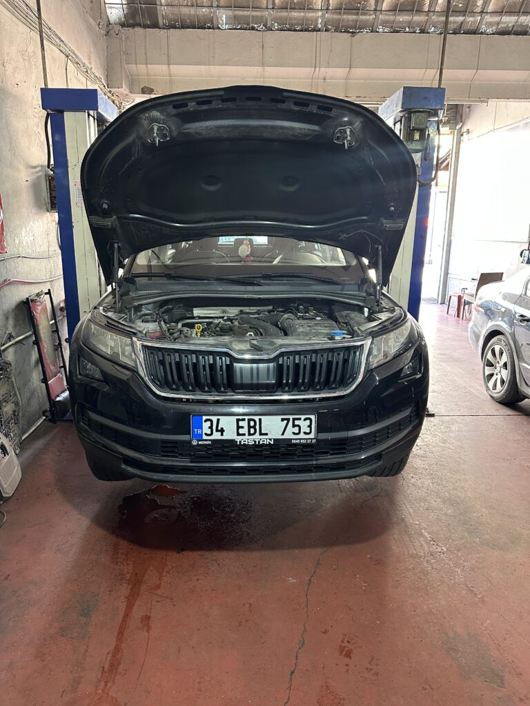 mega oto tamir ve bakım servinde skoda aracın özel servisi olduğumuz için skoda aracımıza bakım onarım arıza tespiti yapılmıştır